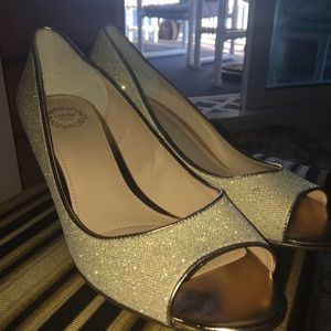 Crystal engraved peep toe heels